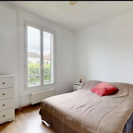 Maison / Porte De Versailles Vanves